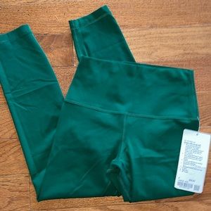 NWT! Lululemon Evergreen Align HR Crop 23”